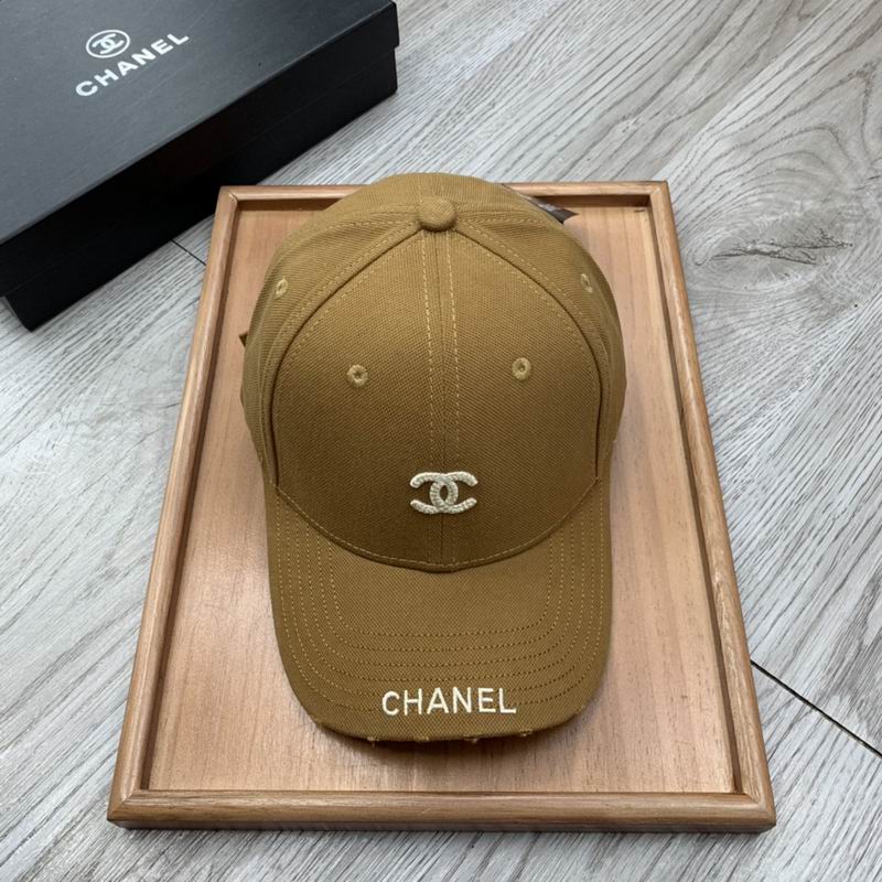 Chanel cap (50)